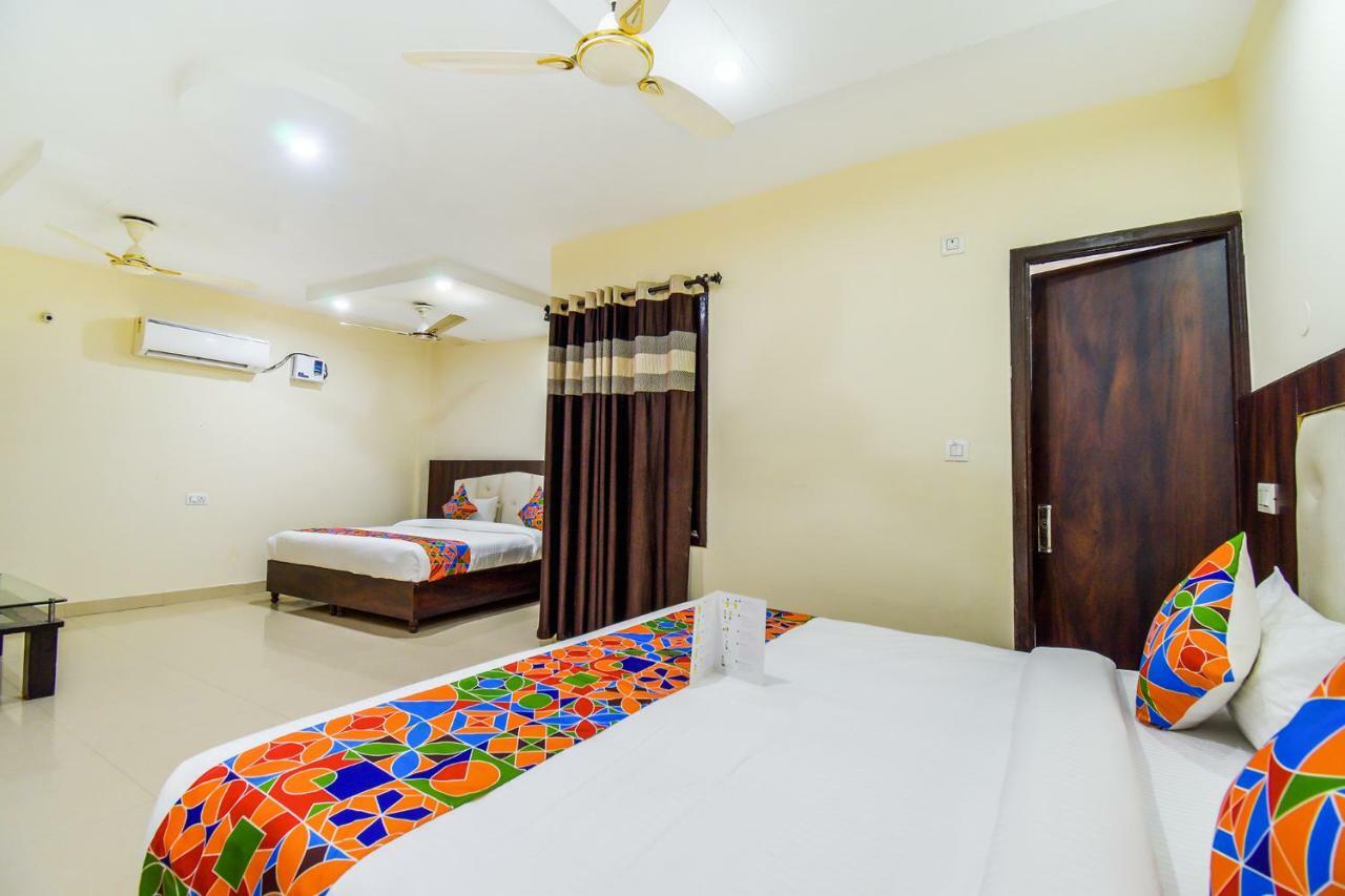 Fabhotel Js Regency Gt Road Amritsar Zewnętrze zdjęcie